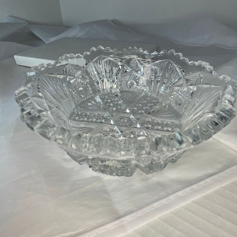 VTG Imperial Glass Nucut pressed glass serving dish.! Hobster & Sawtooth edge pa
